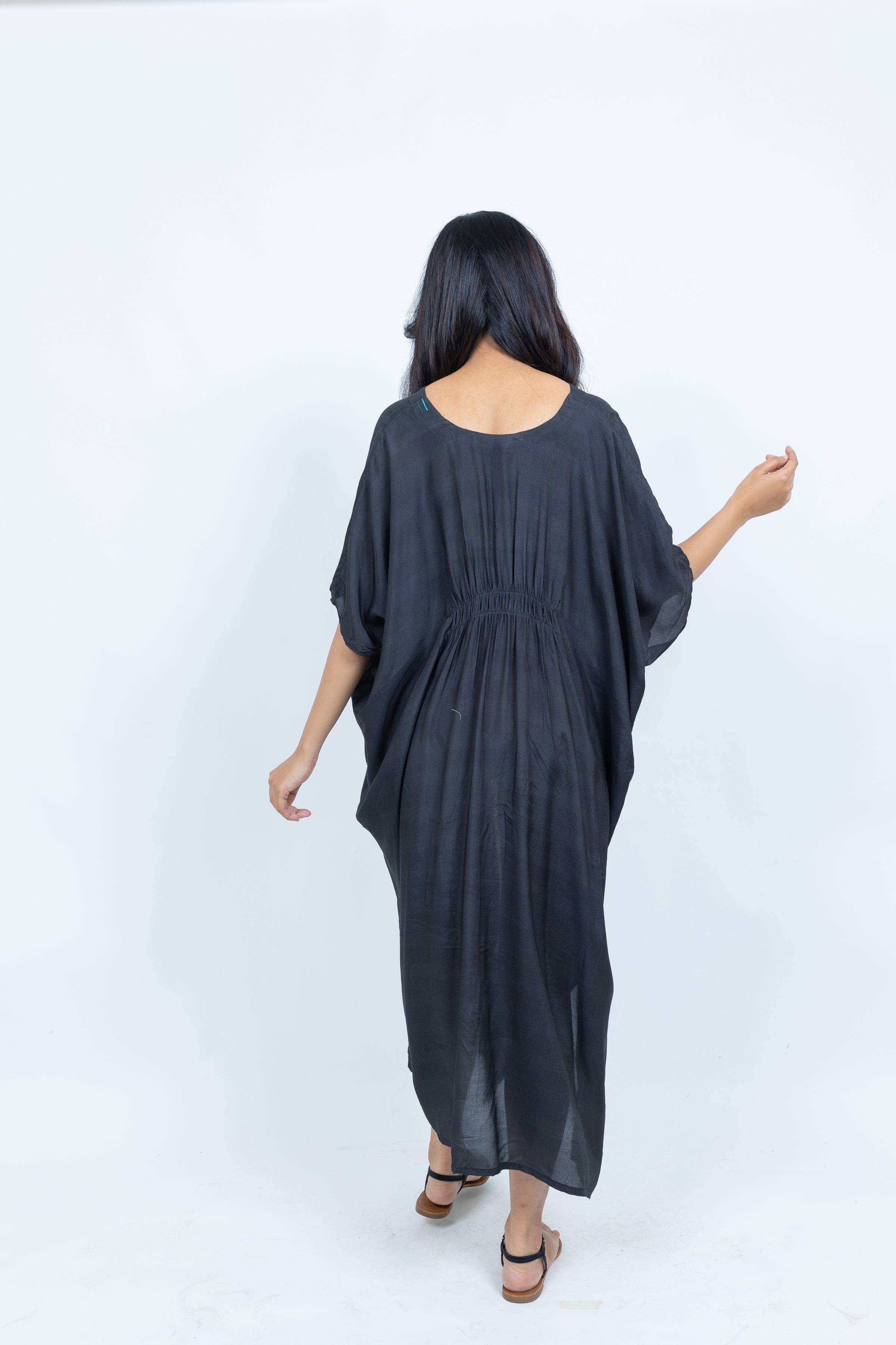Inside knot kaftan