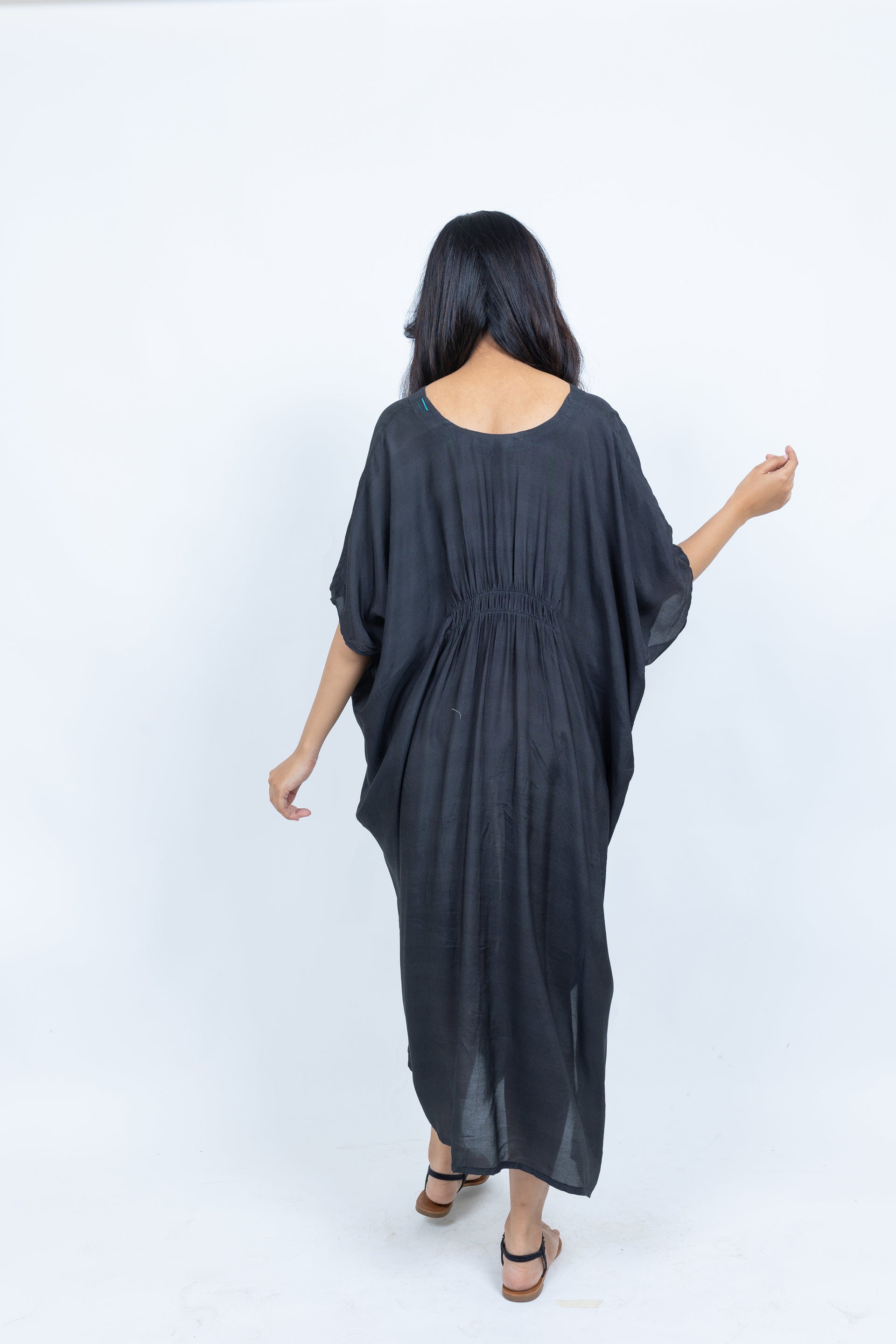 Inside knot kaftan
